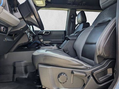 Used 2023 Ford Bronco Black Diamond AWD/4WD image 16