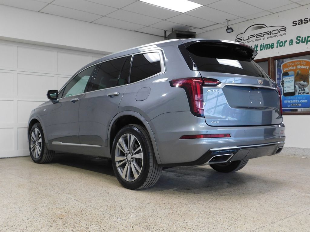 Used 2022 Cadillac XT6 Premium Luxury w/ Technology Package AWD/4WD image 6