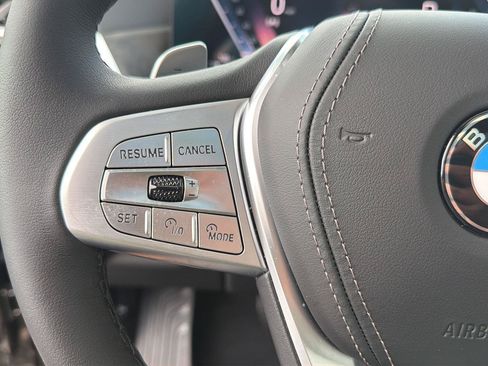Used 2027 BMW X7 xDrive40i AWD/4WD image 22