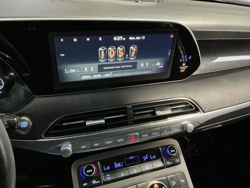 Used 2022 Hyundai Palisade Limited image 19