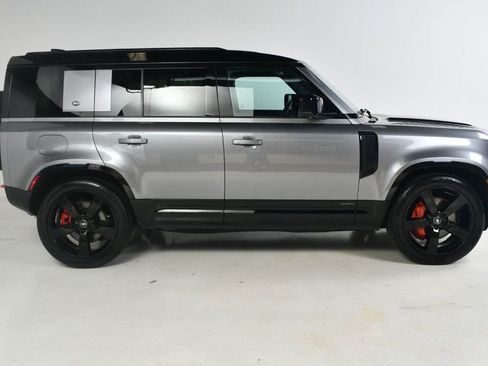 Used 2023 Land Rover Defender 110 X image 4