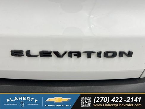Used 2025 GMC Acadia Elevation w/ Elevation Premium Package FWD image 18