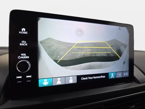 Used 2023 Honda Pilot Touring image 18