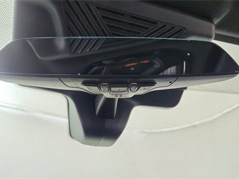 Used 2025 BMW X3 xDrive30i w/ Premium Package image 51