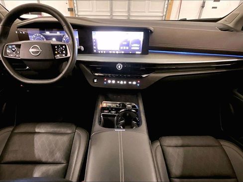 Used 2025 Nissan Murano Platinum w/ Cargo Package image 14