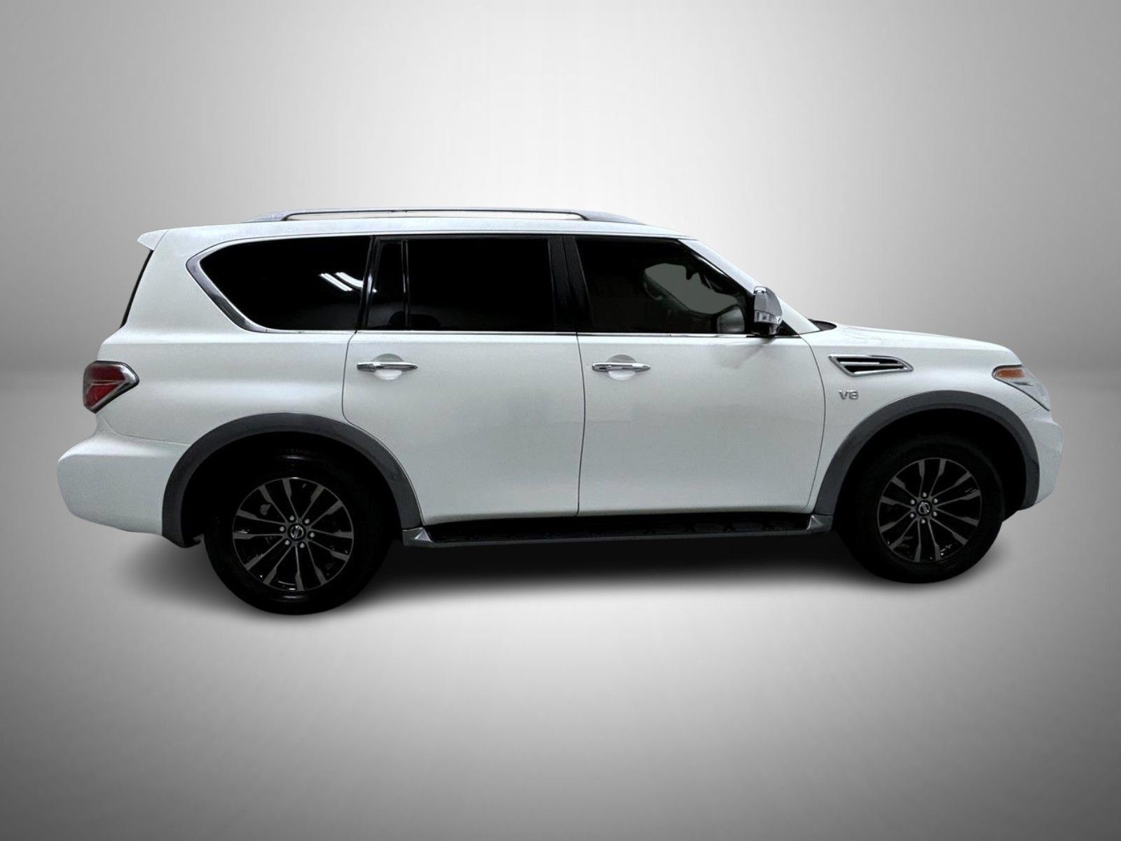 Used 2018 Nissan Armada Platinum w/ Captain Seat Package AWD/4WD image 4