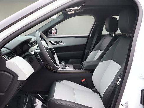 Used 2026 Land Rover Range Rover Velar Dynamic SE image 12