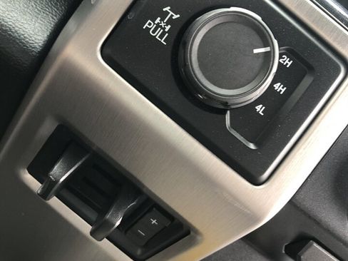 Used 2017 Ford F250 Platinum w/ FX4 Off-Road Package image 15