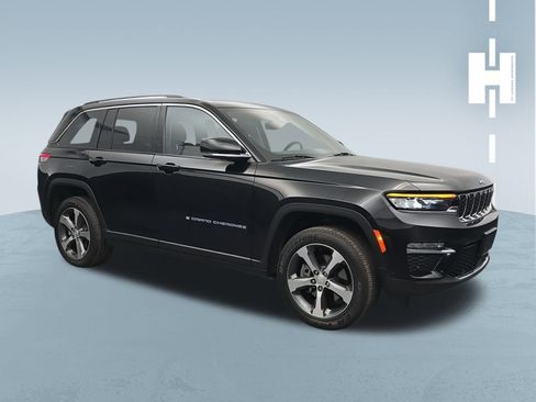 Used 2023 Jeep Grand Cherokee 4WD 4xe w/ Luxury Tech Group II image 1