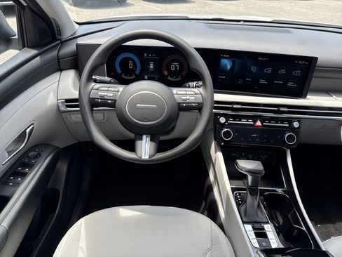 New 2025 Hyundai Tucson SEL image 14