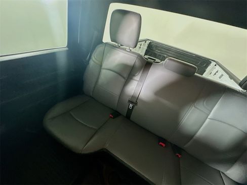 Used 2024 RAM 3500 Tradesman w/ Chrome Appearance Group image 12