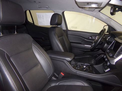 Used 2023 GMC Acadia SLT image 5