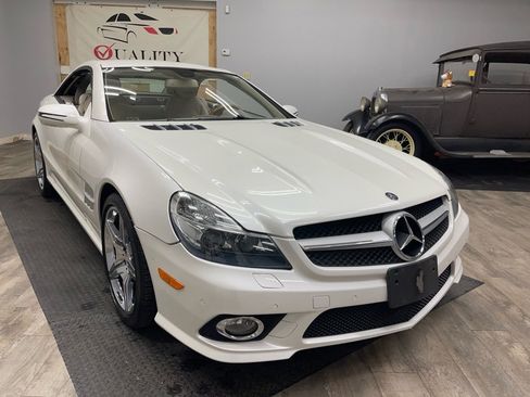 Used 2011 Mercedes-Benz SL 550 550 image 19