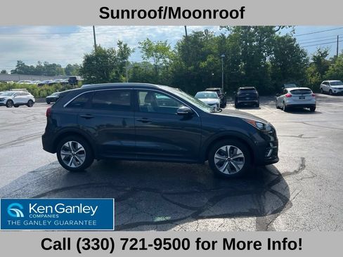 Used 2019 Kia Niro EX Premium w/ Cold Weather Package 1.0 FWD image 4