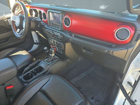 Used 2023 Jeep Gladiator Rubicon w/ LED Lighting Group image 28