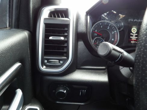 Used 2024 RAM 3500 SLT w/ Quick Order Package 2YG SLT AWD/4WD image 19