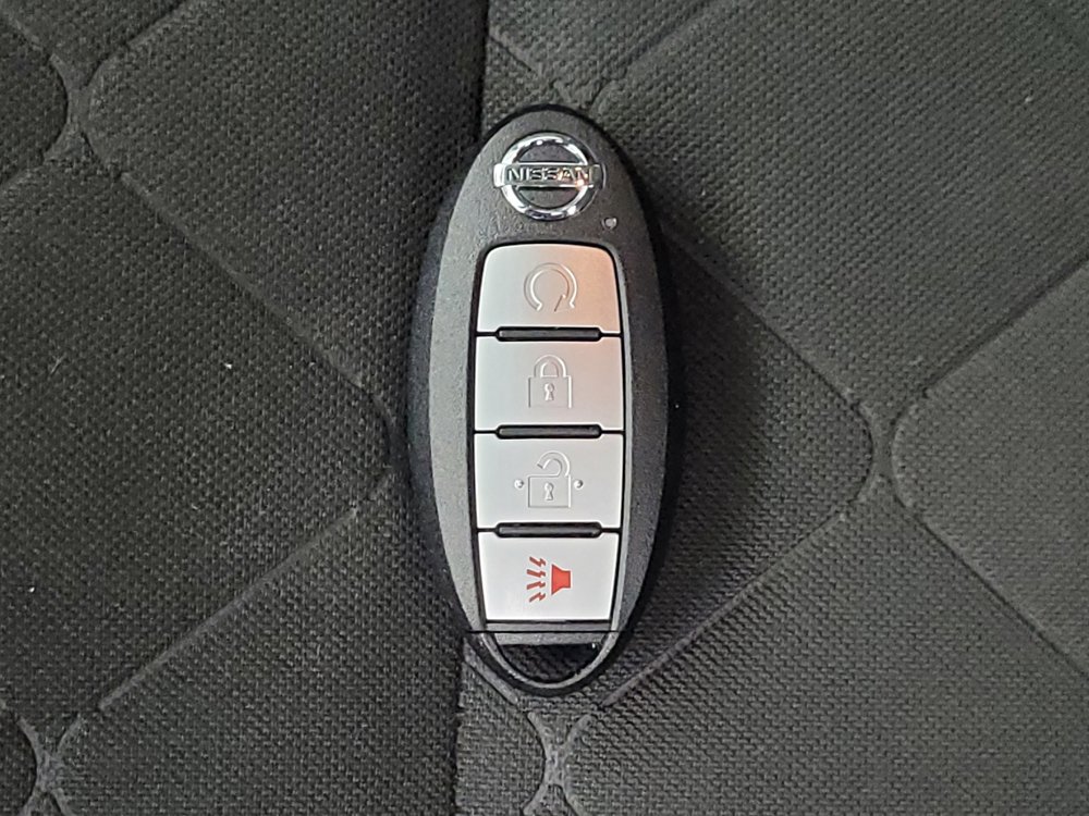 Used 2019 Nissan Kicks SV w/ Exterior Package FWD image 32