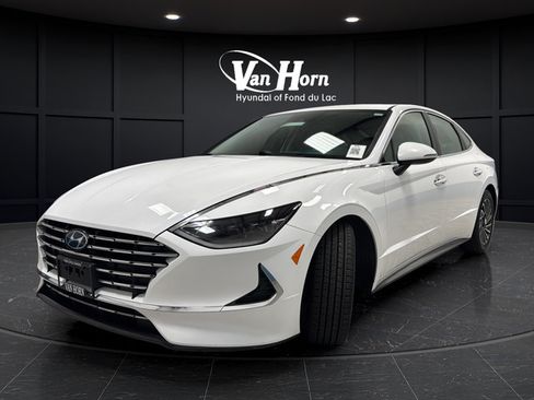 Used 2023 Hyundai Sonata SEL FWD image 3