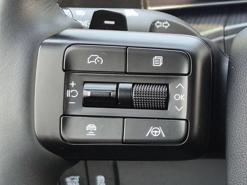 Used 2025 Hyundai Santa Fe Calligraphy AWD/4WD image 17