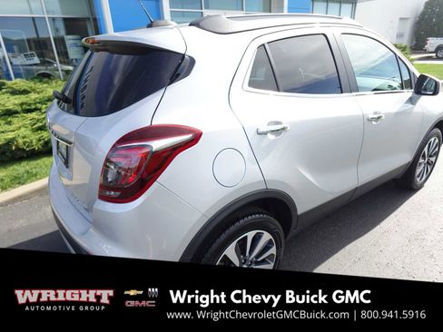 Used 2022 Buick Encore Preferred w/ Safety Package image 3