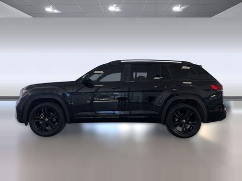 Used 2023 Volkswagen Atlas SEL R-Line AWD/4WD image 2