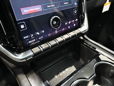 New 2026 GMC Yukon XL Elevation w/ Elevation Premium Package AWD/4WD image 19