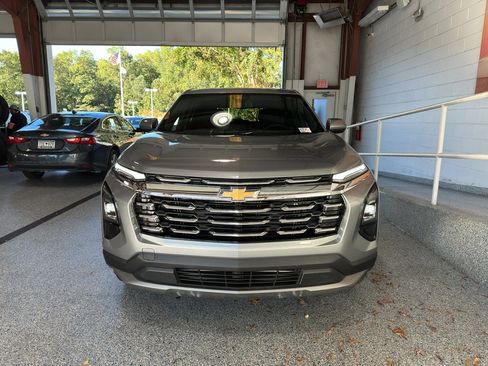 Used 2025 Chevrolet Equinox LT image 27