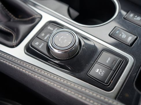 Used 2023 Nissan Maxima SV w/ Floor Mat Group FWD image 22