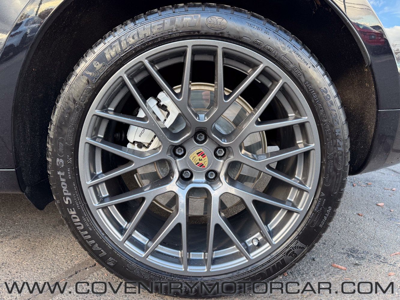 Used 2020 Porsche Macan Turbo AWD/4WD image 10