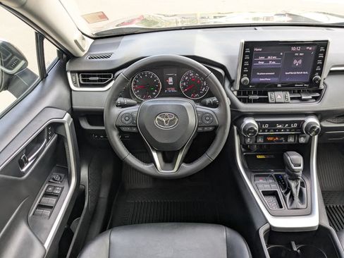 Certified 2022 Toyota RAV4 XLE Premium FWD image 17