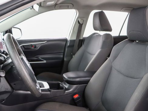 Used 2024 Toyota RAV4 LE image 23