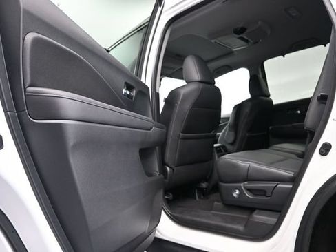 Certified 2022 Honda Pilot Touring image 13