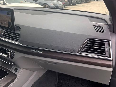 Used 2023 Audi Q5 2.0T Premium Plus w/ Premium Plus Package image 19