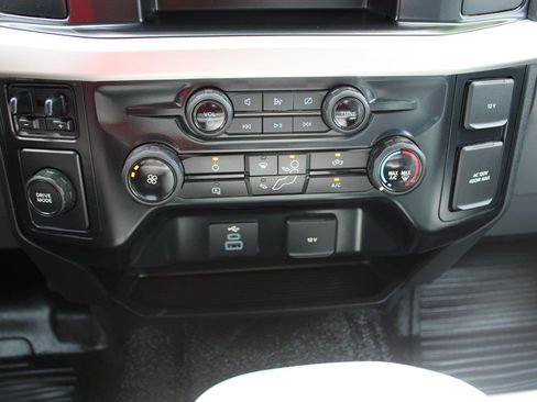 Used 2024 Ford F350 XL w/ XL Chrome Package RWD image 36