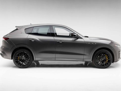 Used 2021 Maserati Levante S GranSport AWD/4WD image 15