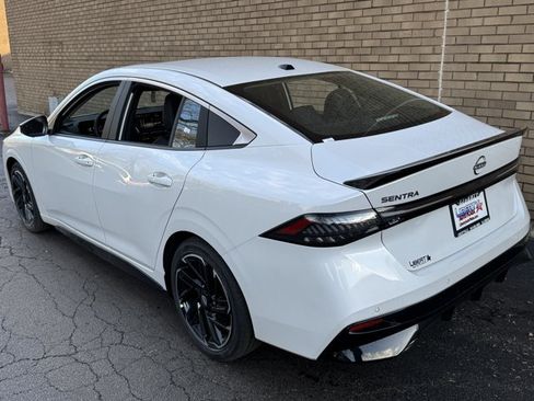 New 2026 Nissan Sentra SR w/ SR Premium Package FWD image 25