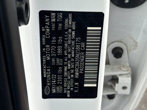 Used 2022 Hyundai Venue SEL FWD image 22
