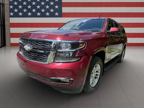 Used 2016 Chevrolet Suburban LT w/ Luxury Package AWD/4WD image 1