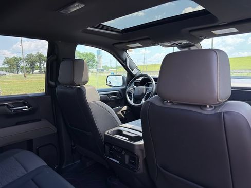 Used 2024 Chevrolet Silverado 1500 ZR2 w/ Technology Package AWD/4WD image 37