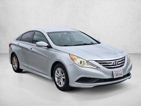 Used 2007 Hyundai Elantra SE image 3