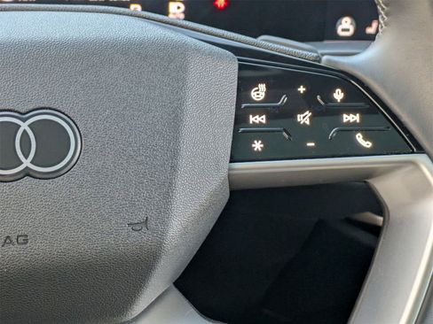 Used 2025 Audi A5 2.0T Premium w/ Convenience Package image 11