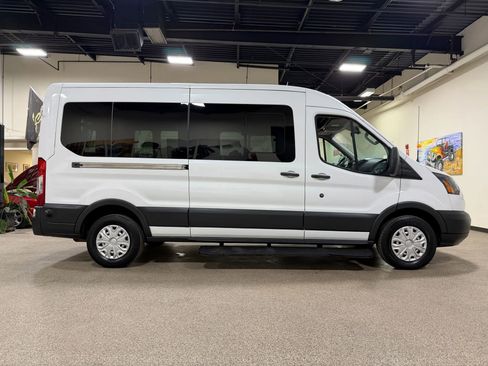 Used 2015 Ford Transit 250 148 Medium Roof image 5