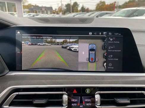 Used 2022 BMW X7 xDrive40i w/ Luxury Seating Package image 23