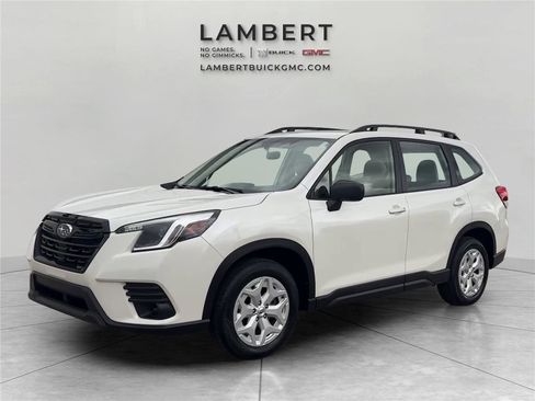Used 2023 Subaru Forester image 1