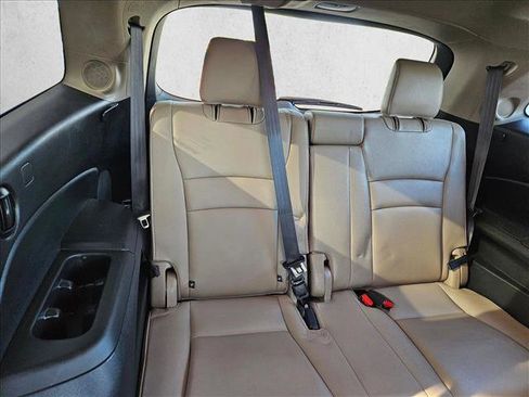 Used 2022 Honda Pilot Touring image 18
