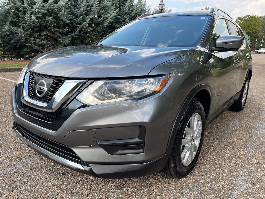 Used 2017 Nissan Rogue SV w/ SV Premium Package AWD/4WD image 32