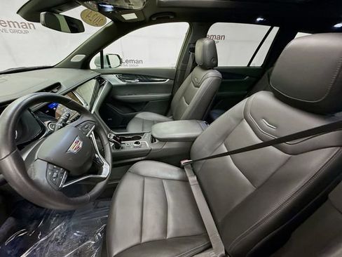 Used 2024 Cadillac XT6 Premium Luxury image 25