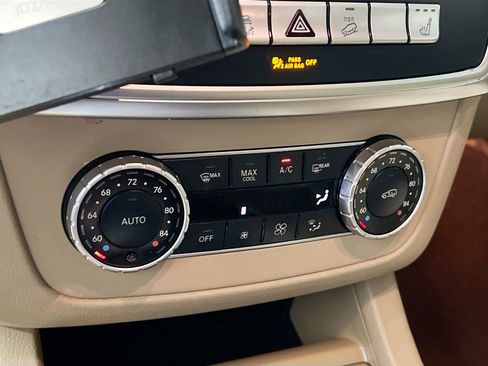 Used 2015 Mercedes-Benz ML 350 ML 350 image 26