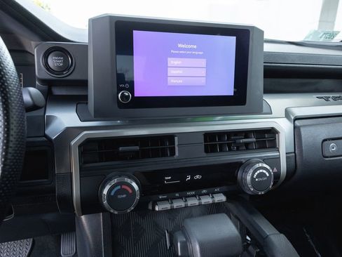 Used 2025 Toyota Tacoma SR5 image 17