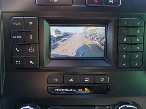 Used 2018 Ford F150 XLT w/ Trailer Tow Package image 19